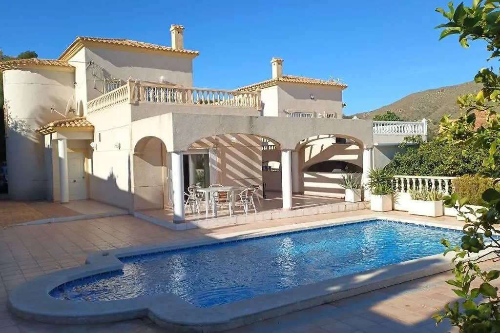 Casa Los Olivos, Villa With A Pool-1